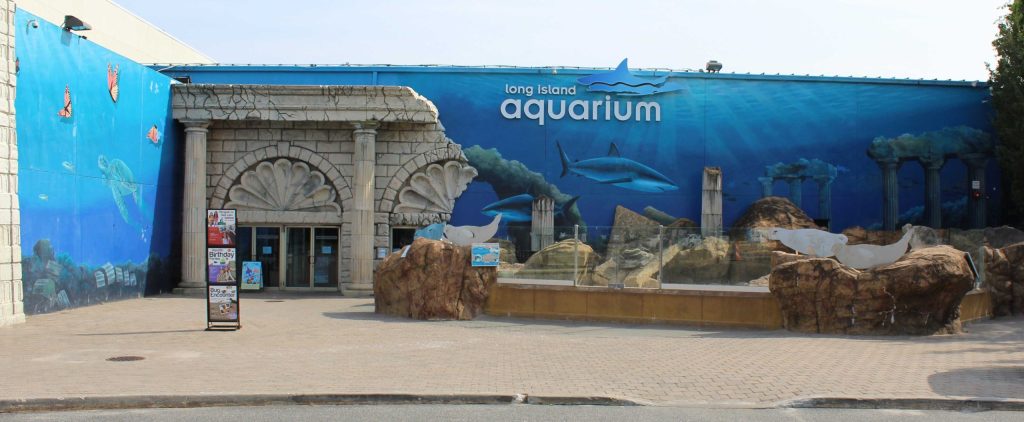 Front of the Long Island Aquarium Building